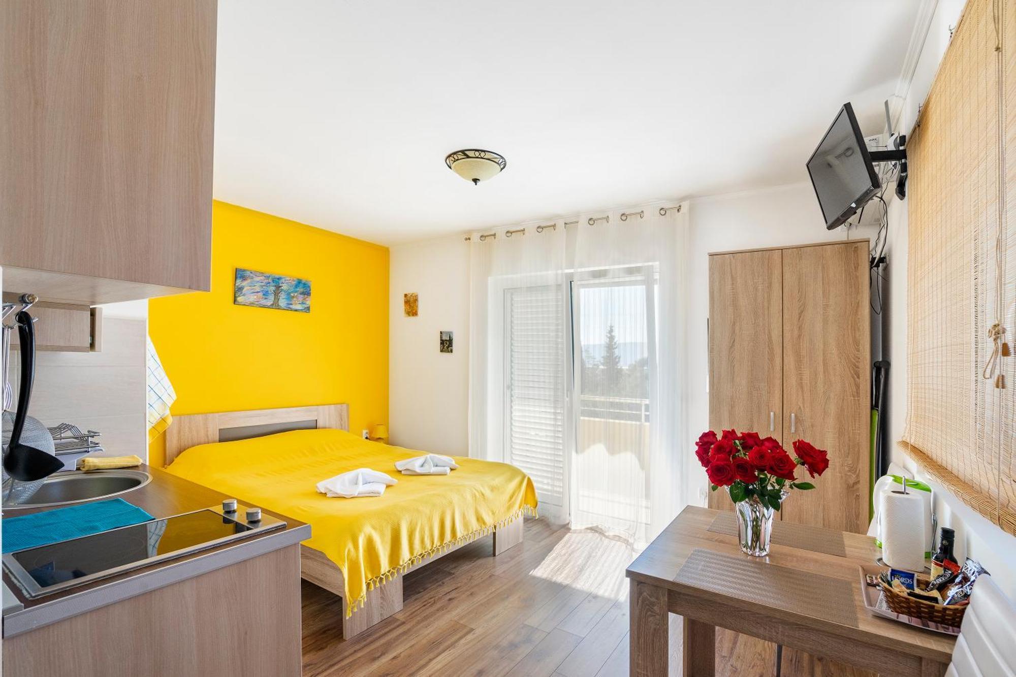 Apartments Viktoria Tivat Bagian luar foto