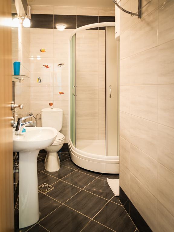 Apartments Viktoria Tivat Bagian luar foto