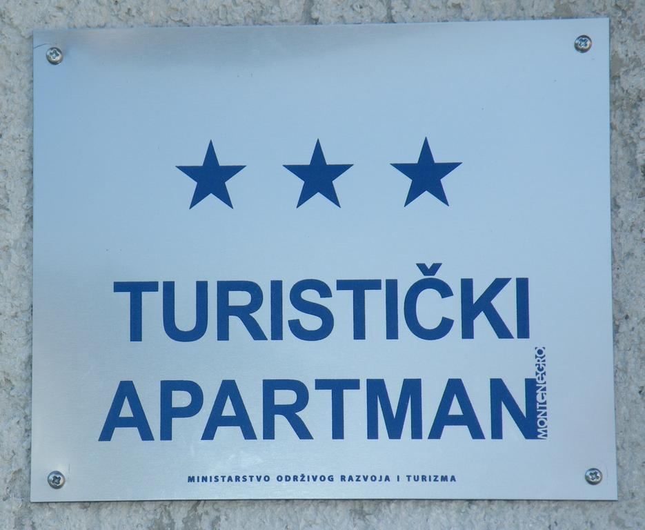Apartments Viktoria Tivat Bagian luar foto